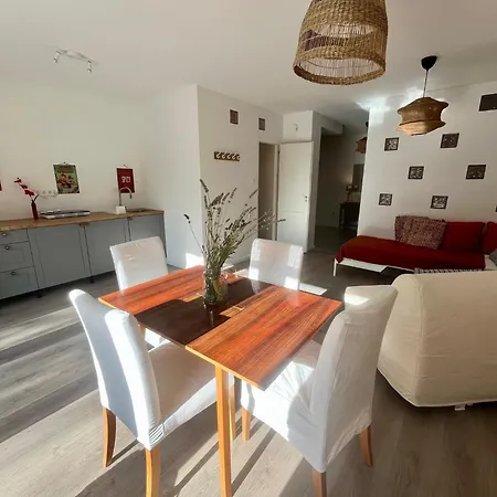 Holiday home Wildrose *