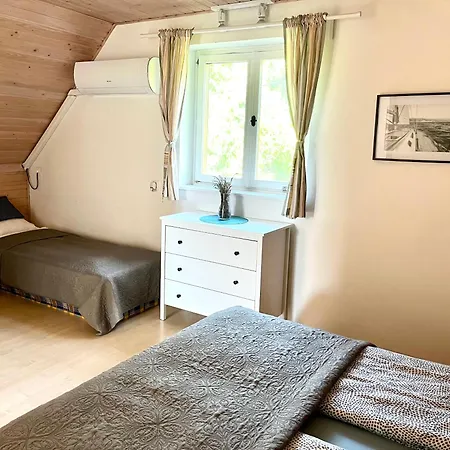 Wildrose بيت للعطل